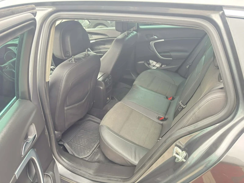 Opel Insignia, снимка 12 - Автомобили и джипове - 53479468