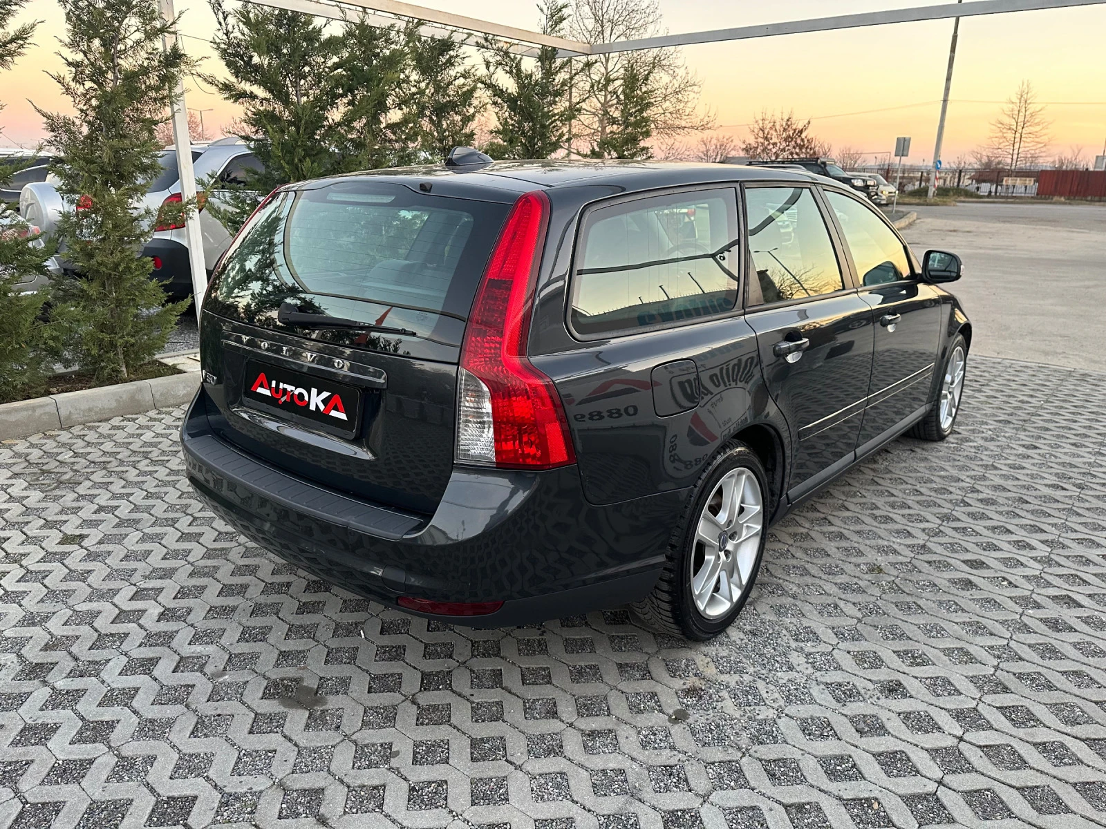 Volvo V50 1.6D-109кс= FACELIFT= DRIVE= КСЕНОН= АВТОПИЛОТ= 20 - изображение 3