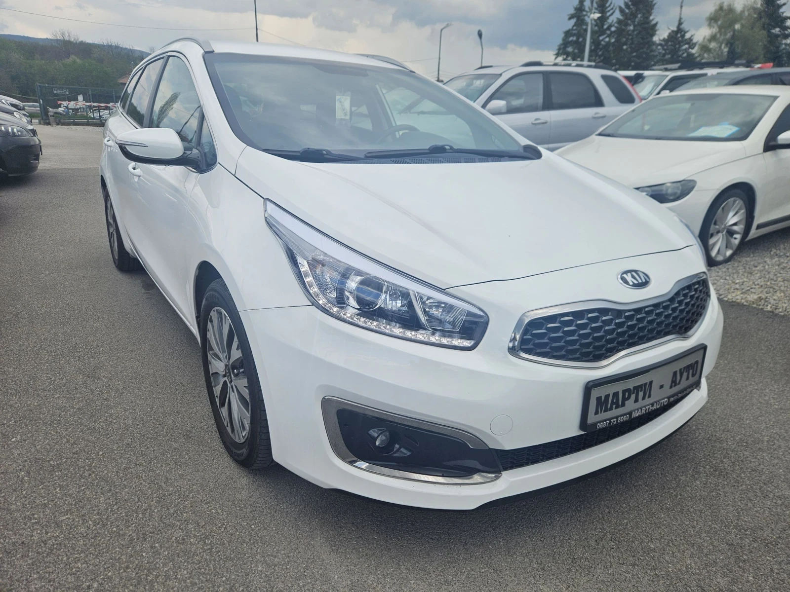 Kia Ceed 1.6CRDI F1 NAVI ECO dynamics - изображение 2