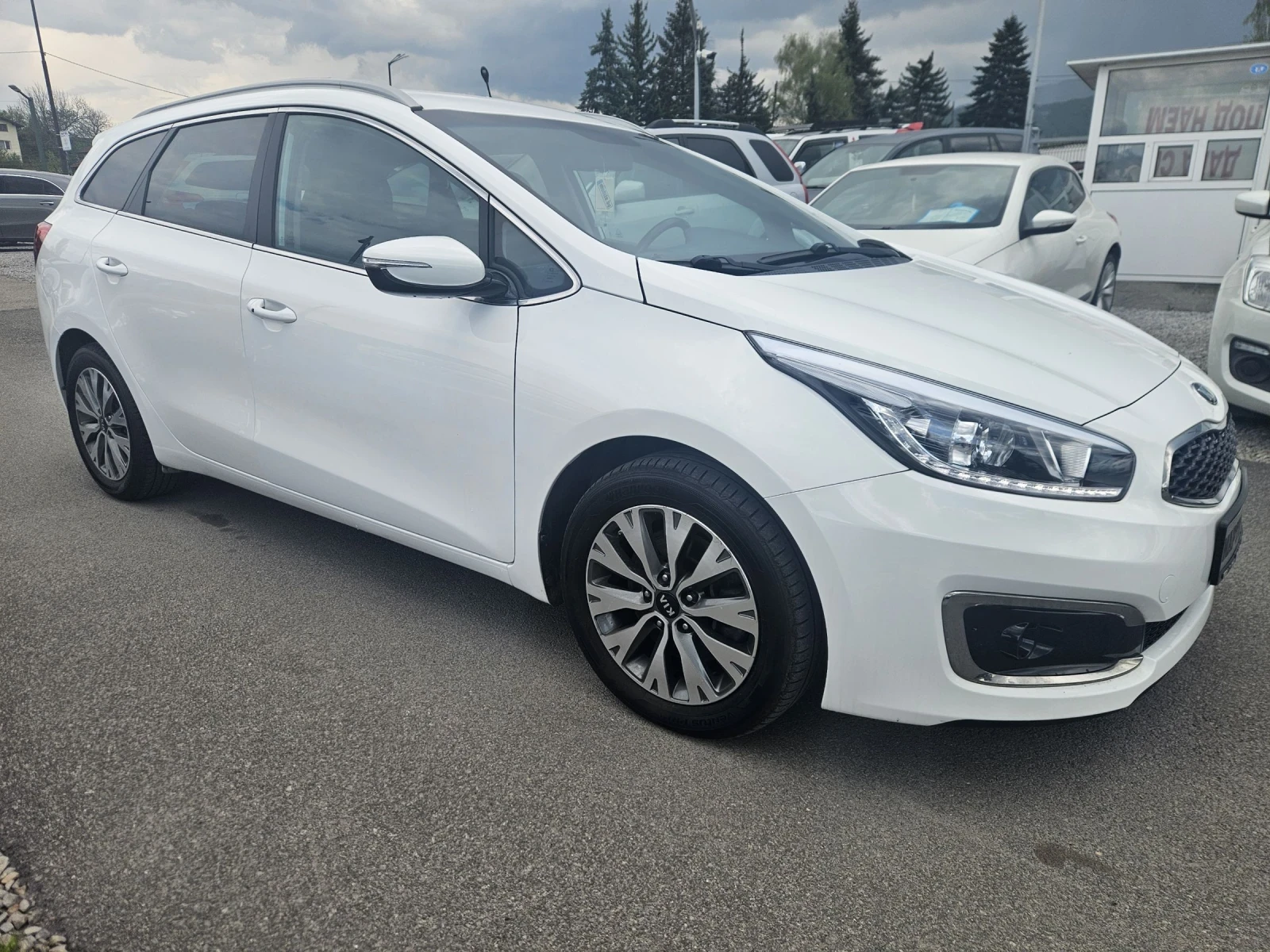 Kia Ceed 1.6CRDI F1 NAVI ECO dynamics - изображение 3