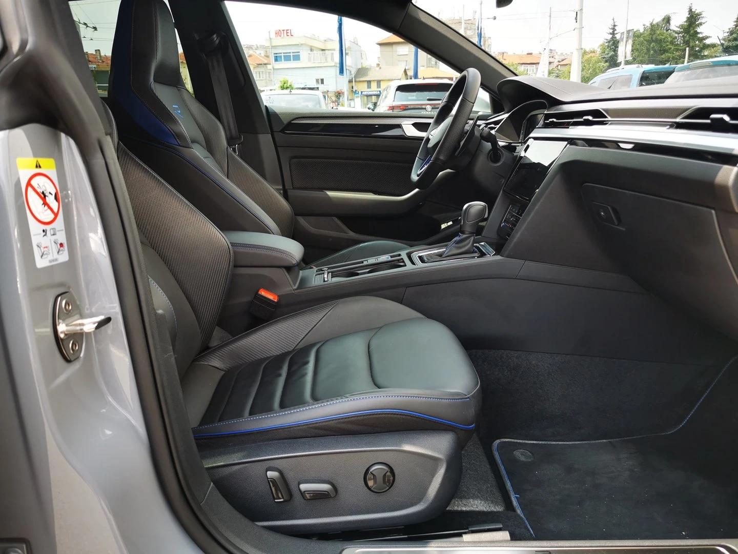 VW Arteon R 2.0 TSI OPF 4MOTION - изображение 6
