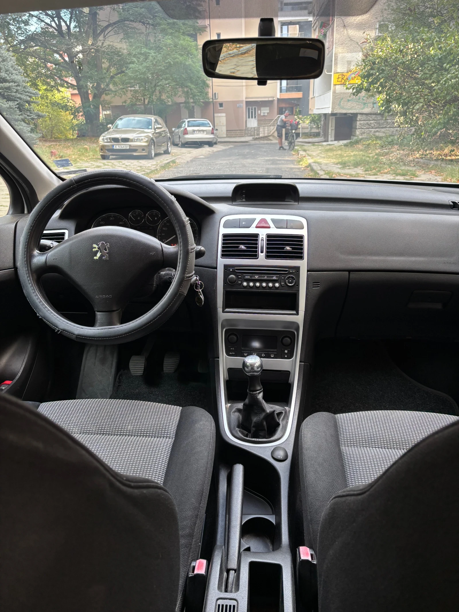Peugeot 307 1.6 hdi 90k.c - изображение 10