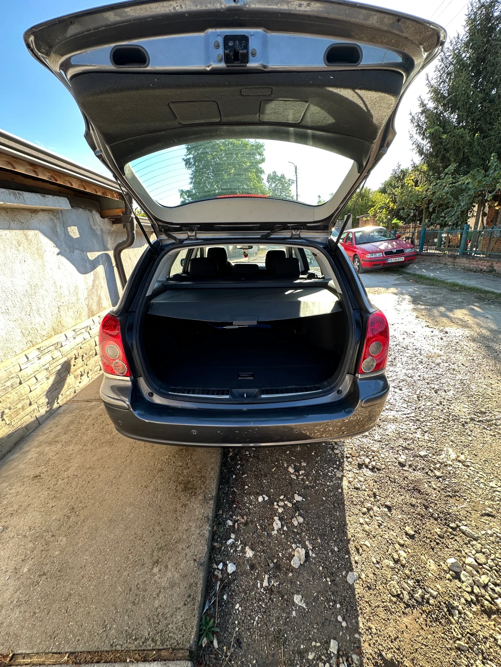 Toyota Avensis  - изображение 5