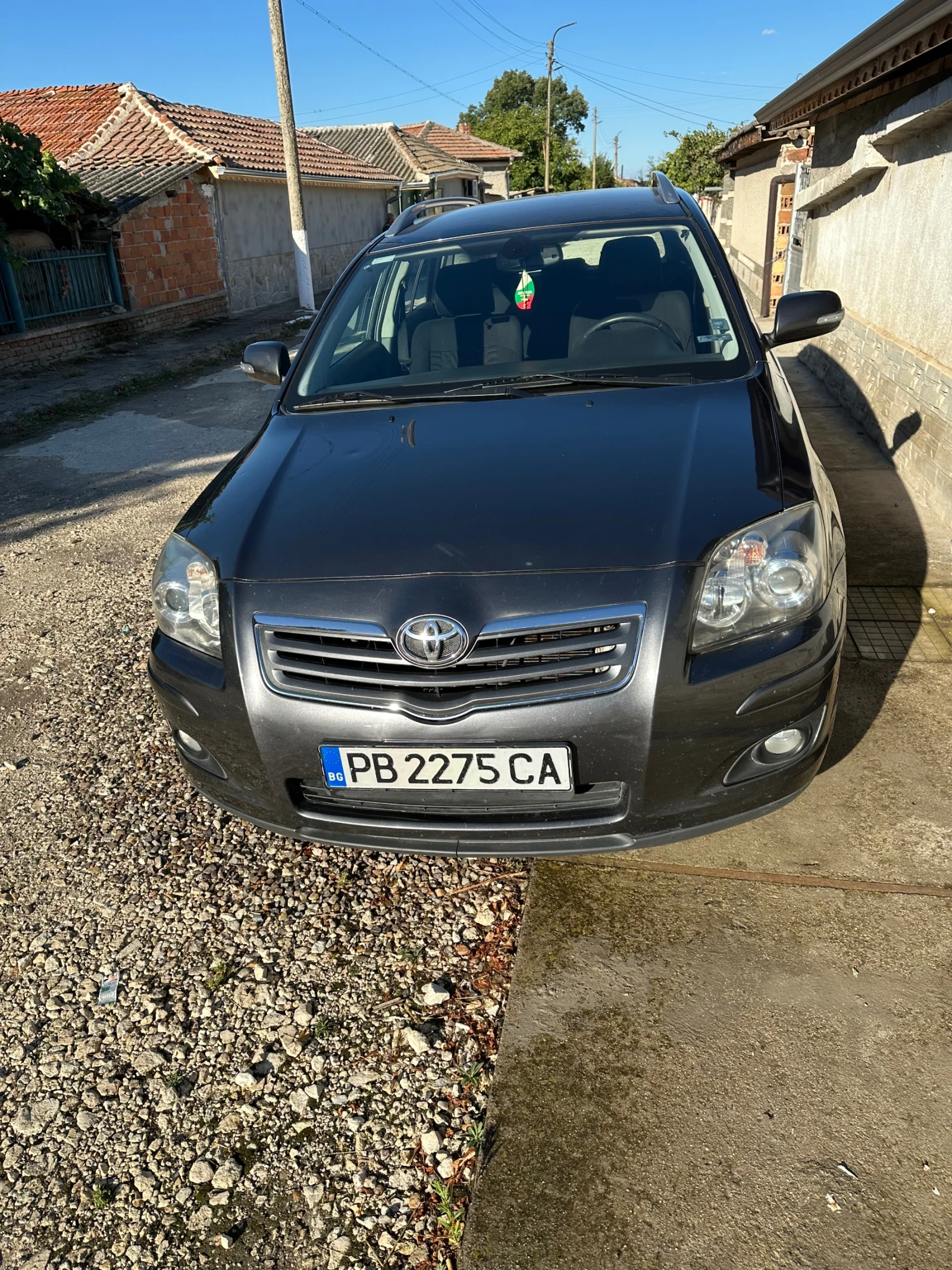 Toyota Avensis  - изображение 10