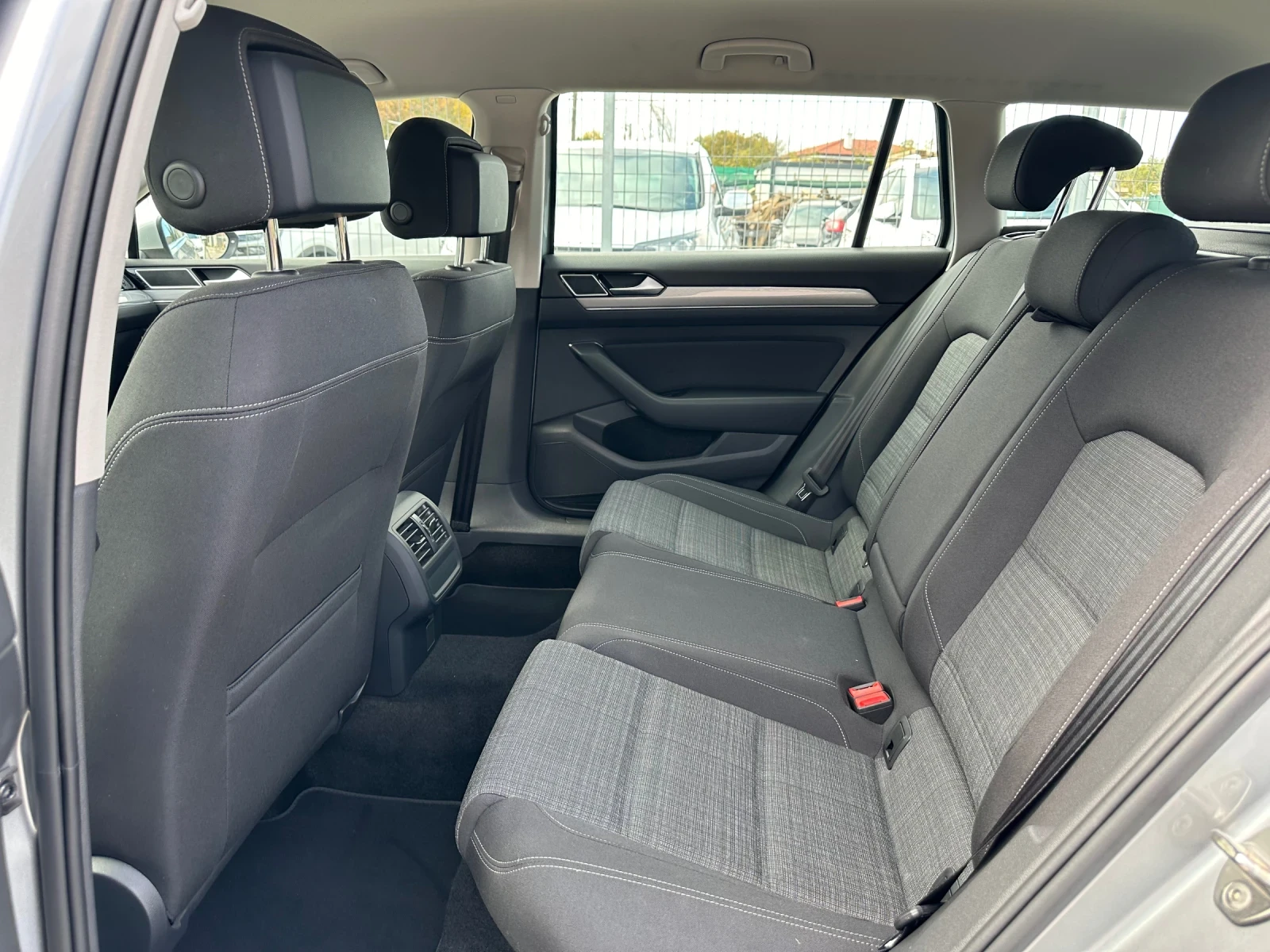VW Passat 2.0TDI_Rline - изображение 10