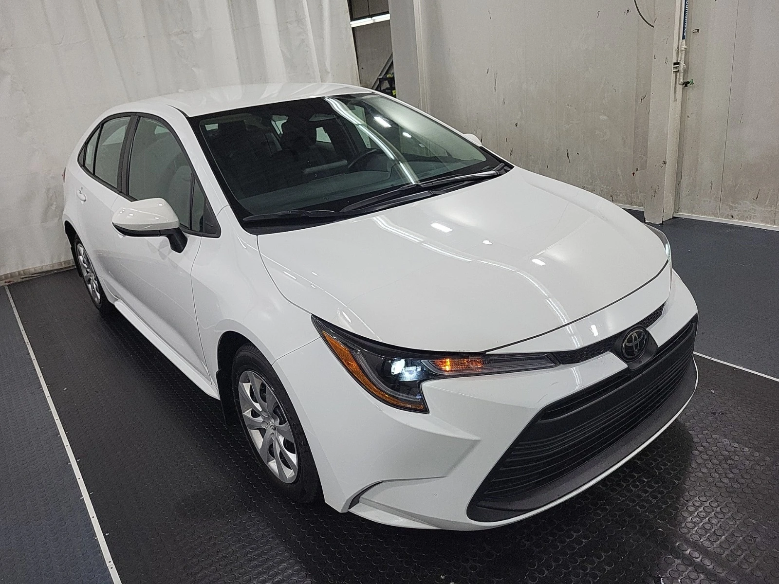 Toyota Corolla LE * * CARFAX * * АВТО КРЕДИТ * *  - изображение 2