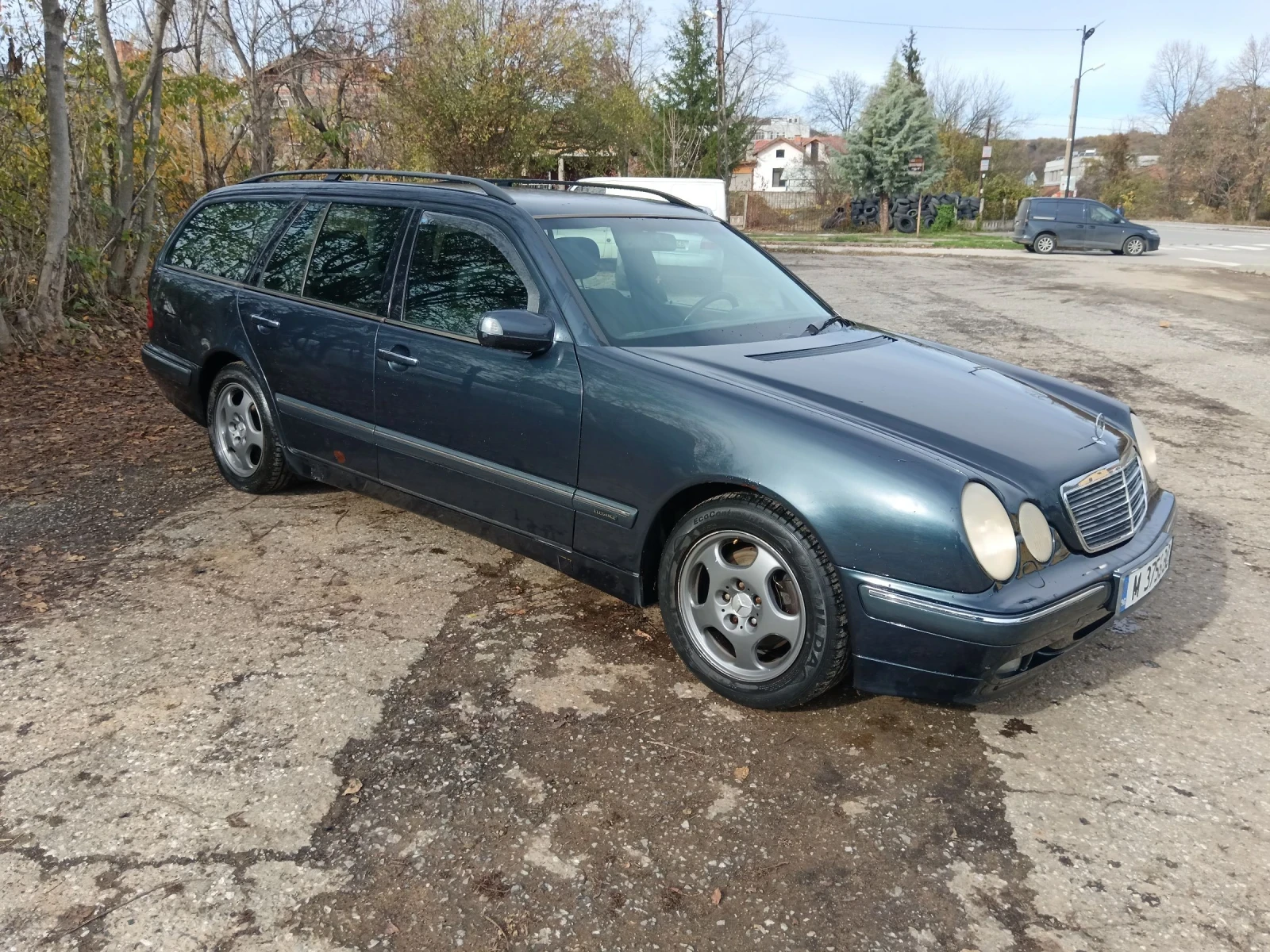 Mercedes-Benz E 270 2.7 Бартер - изображение 3