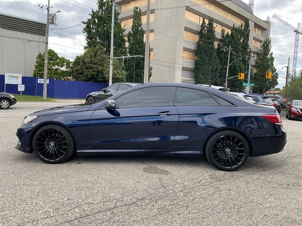 Mercedes-Benz E 400 * E400 4MATIC Coupe LTHR! NAV! 360 CAM! BSM! PANO  - изображение 4