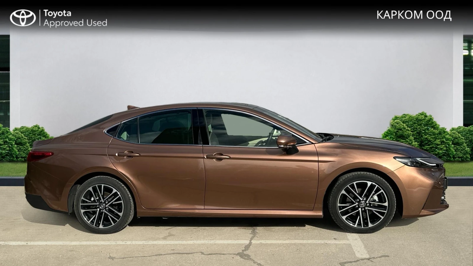 Toyota Camry 2.5 HEV (ниво Luxury), снимка 2 - Автомобили и джипове - 53975304