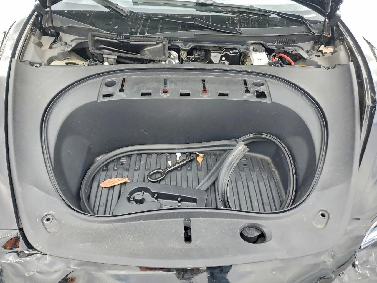 Tesla Model 3, снимка 11 - Автомобили и джипове - 53916761