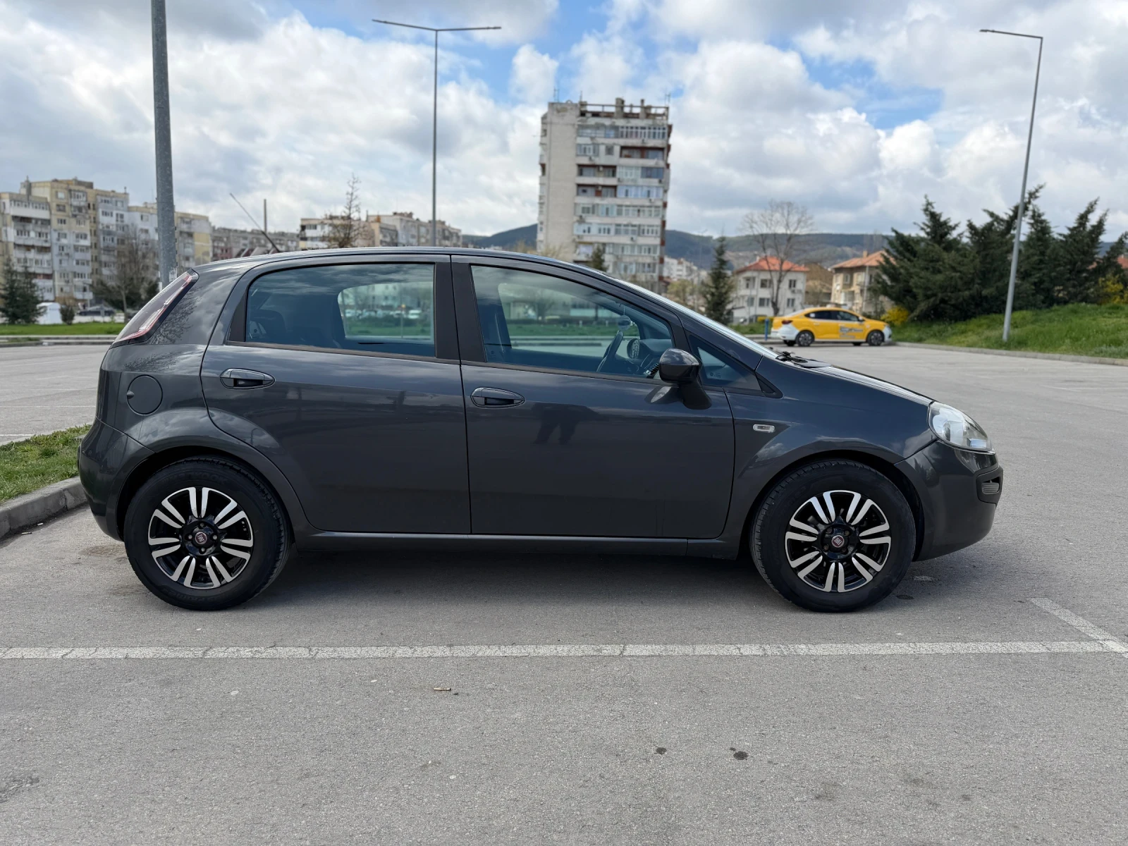Fiat Punto EVO 1.3 mJet , снимка 3 - Автомобили и джипове - 54260486