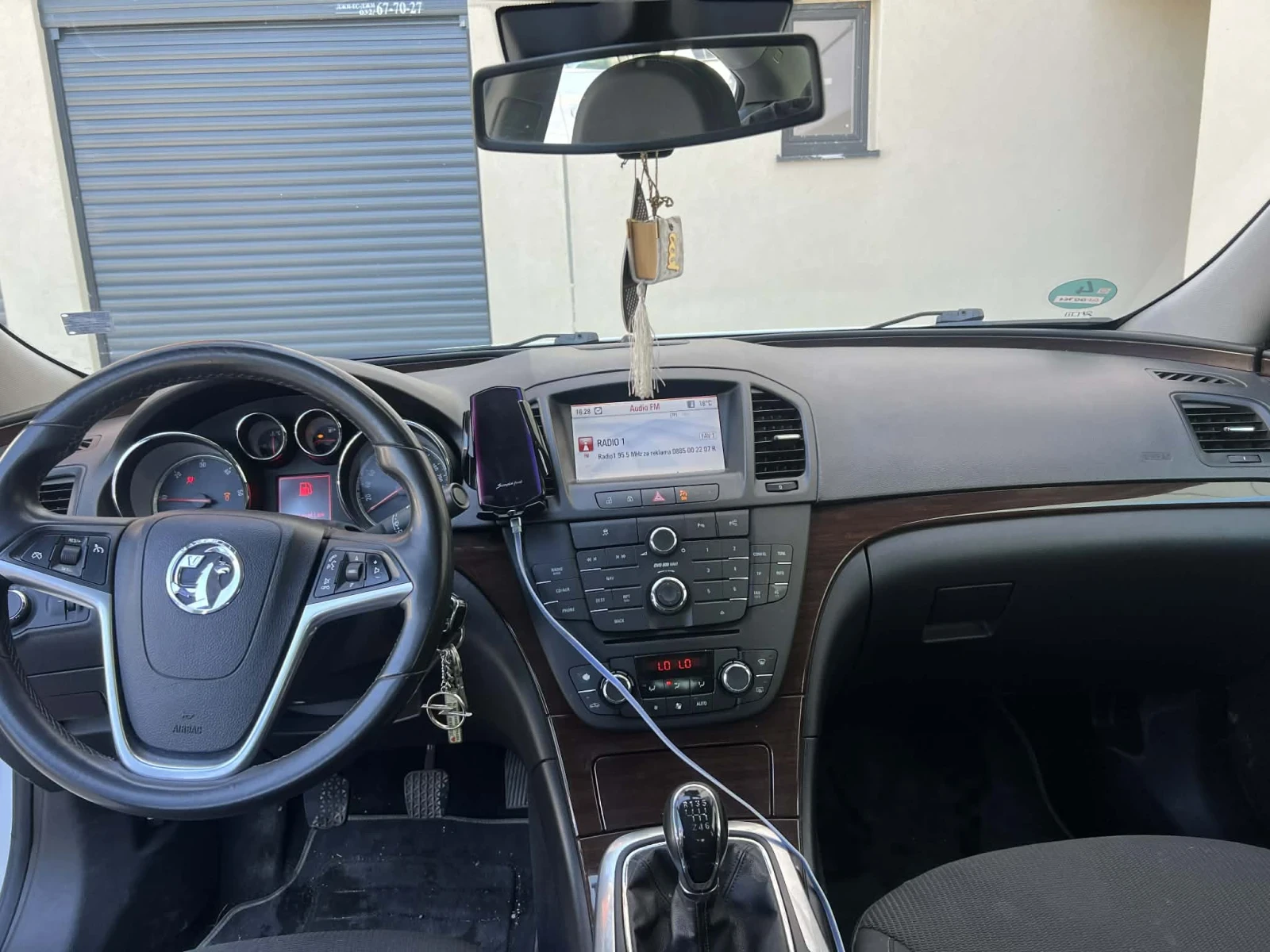 Opel Insignia, снимка 7 - Автомобили и джипове - 54244716