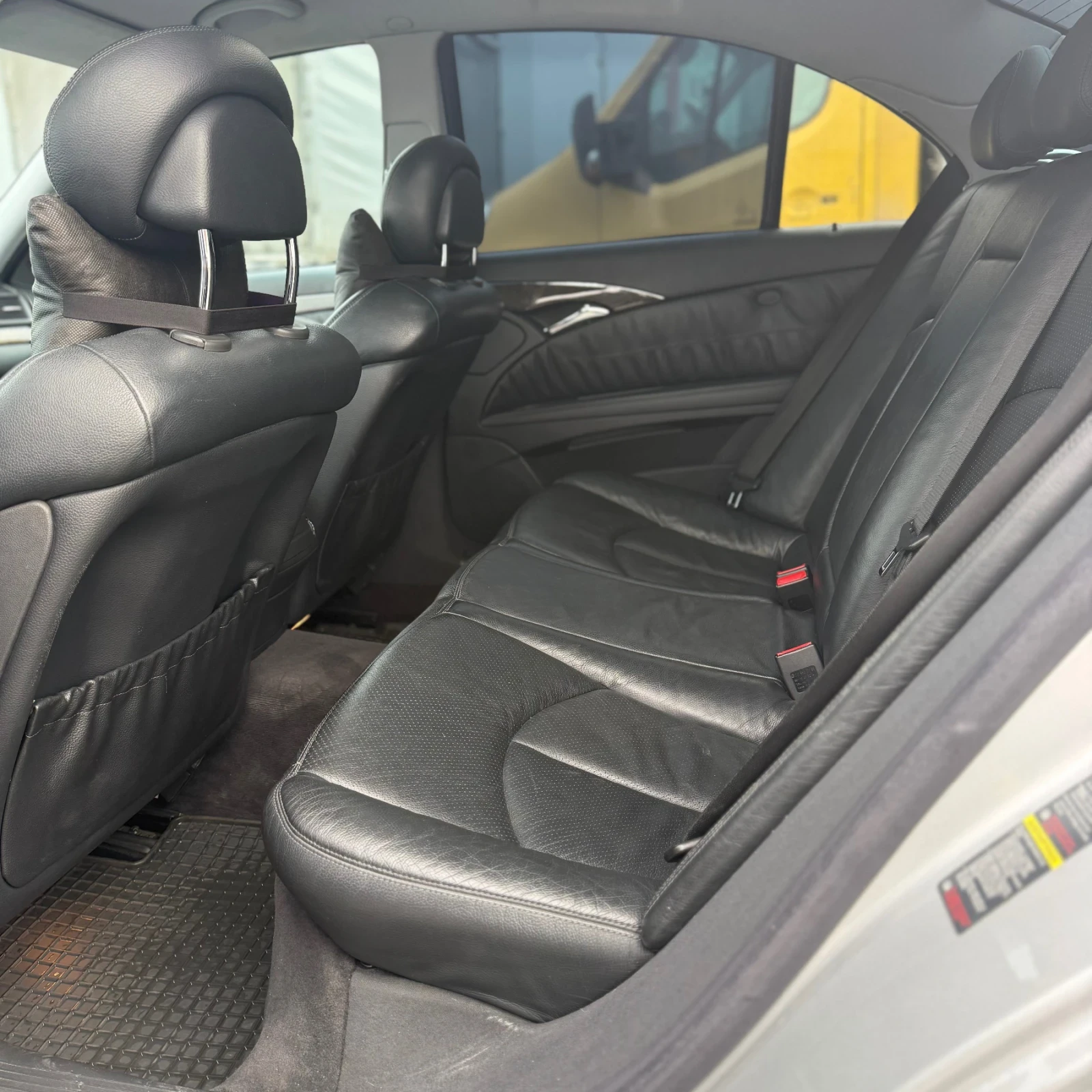 Mercedes-Benz E 280, снимка 10 - Автомобили и джипове - 54310079