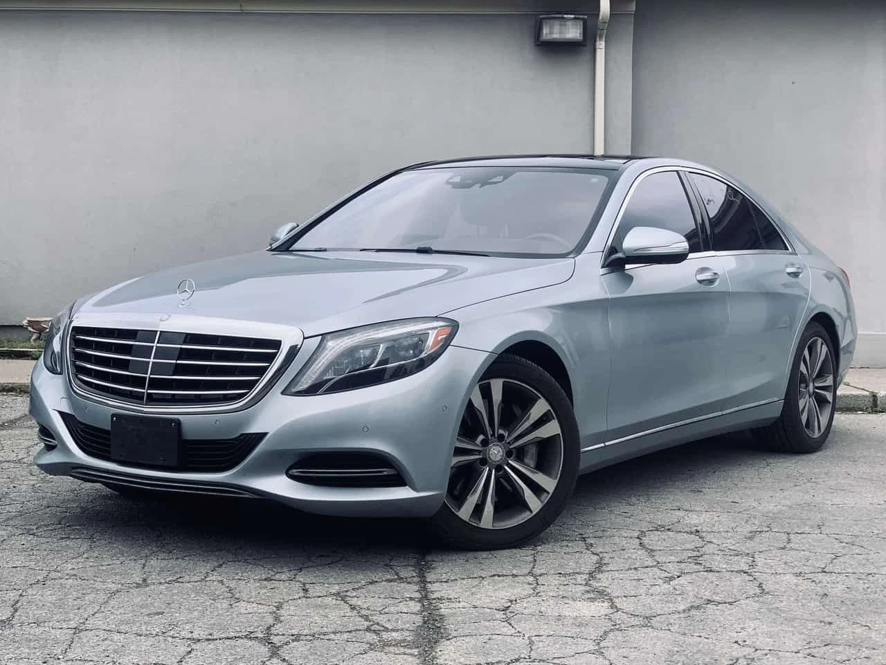 Mercedes-Benz S 550 Soft-Close| Keyless| Sunroof| 360| Cooled Seat