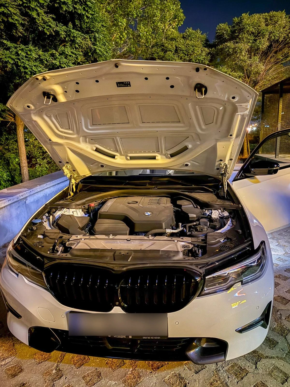 BMW 330 Laser/360 Camera/Full Assist/Подгрев/Кожа, снимка 10 - Автомобили и джипове - 54683599