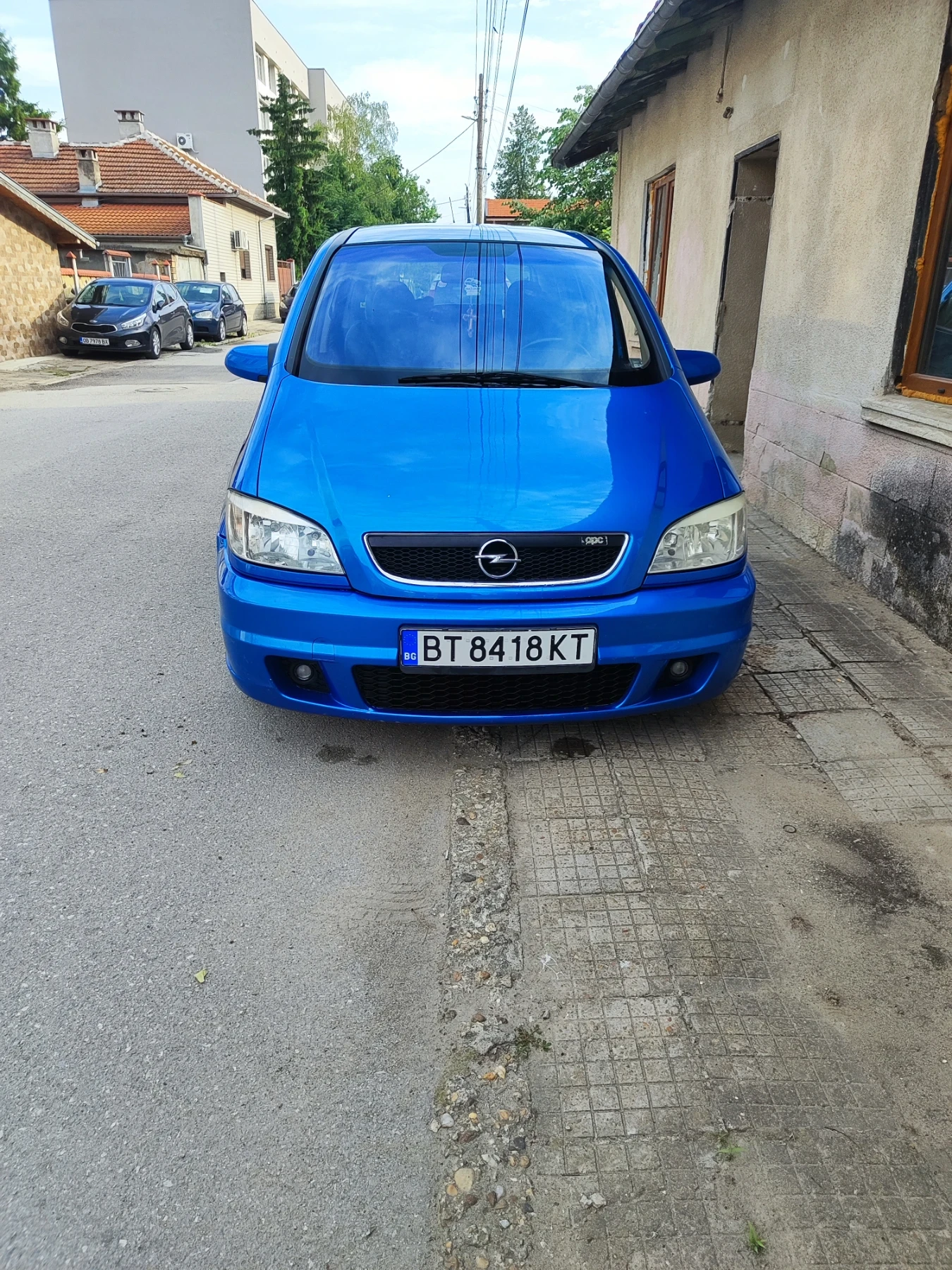 Opel Zafira 2.0 Turbo OPC (Facelift), снимка 2 - Автомобили и джипове - 54742861