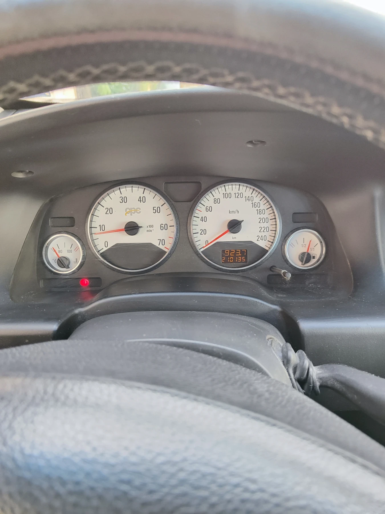 Opel Zafira 2.0 Turbo OPC (Facelift), снимка 11 - Автомобили и джипове - 54742861