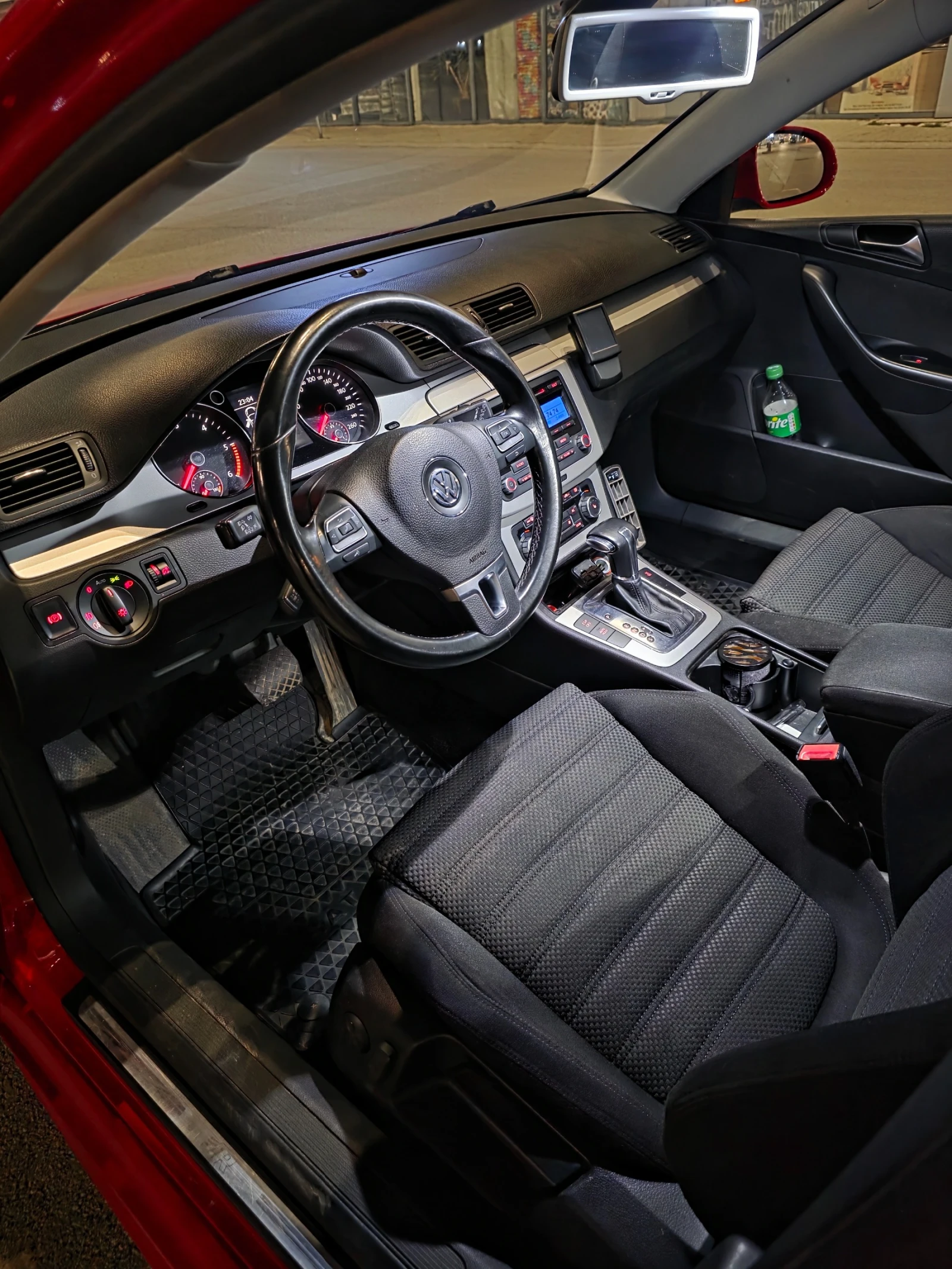 VW Passat, снимка 4 - Автомобили и джипове - 54791167