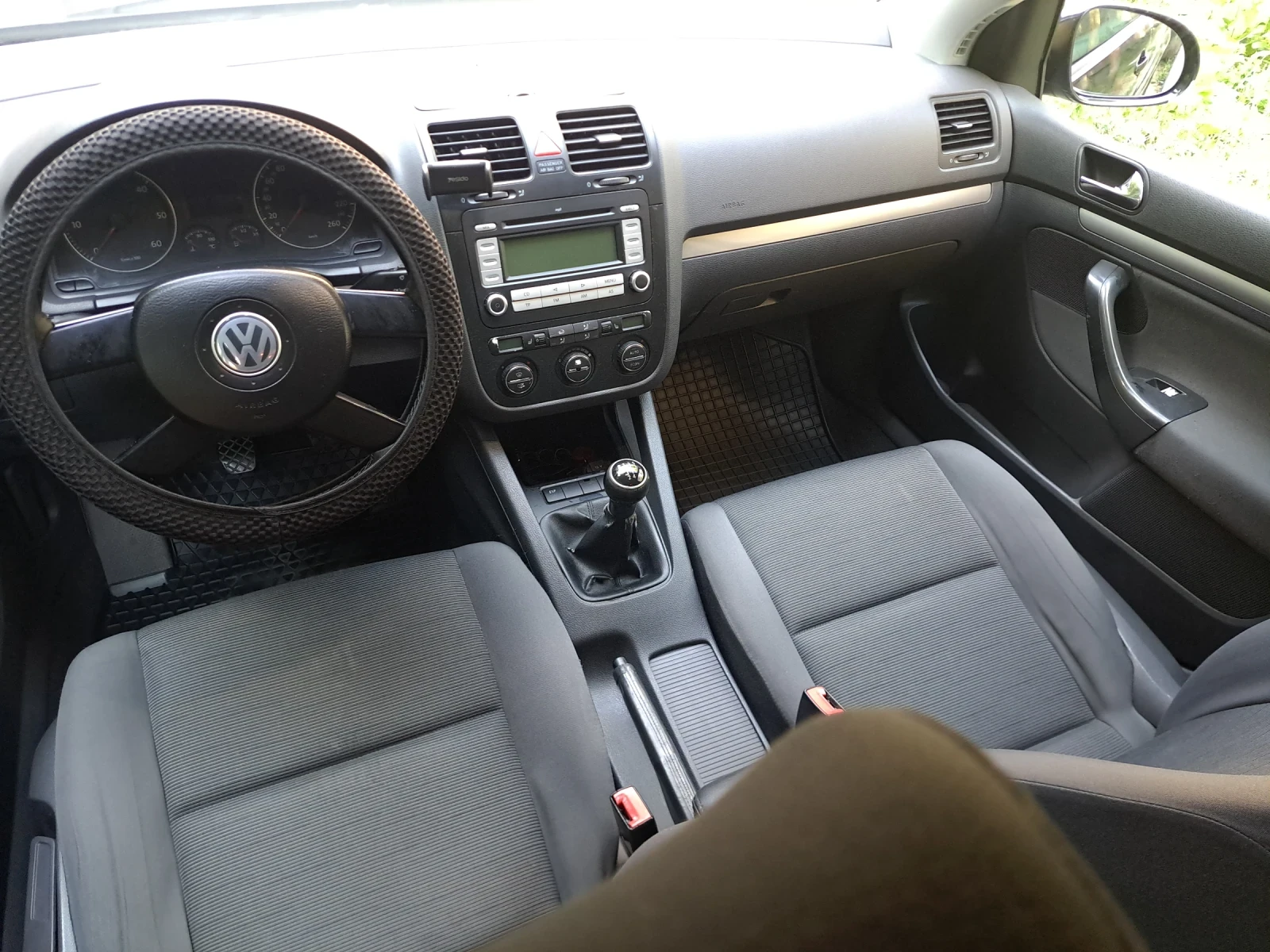 VW Golf 1.9TDI 105к.с. , снимка 6 - Автомобили и джипове - 55463125