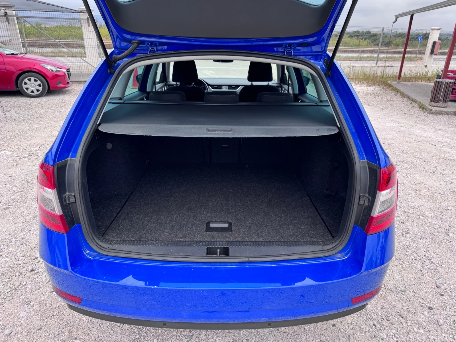 Skoda Octavia CLEVER 140000 KM, снимка 13 - Автомобили и джипове - 55843321