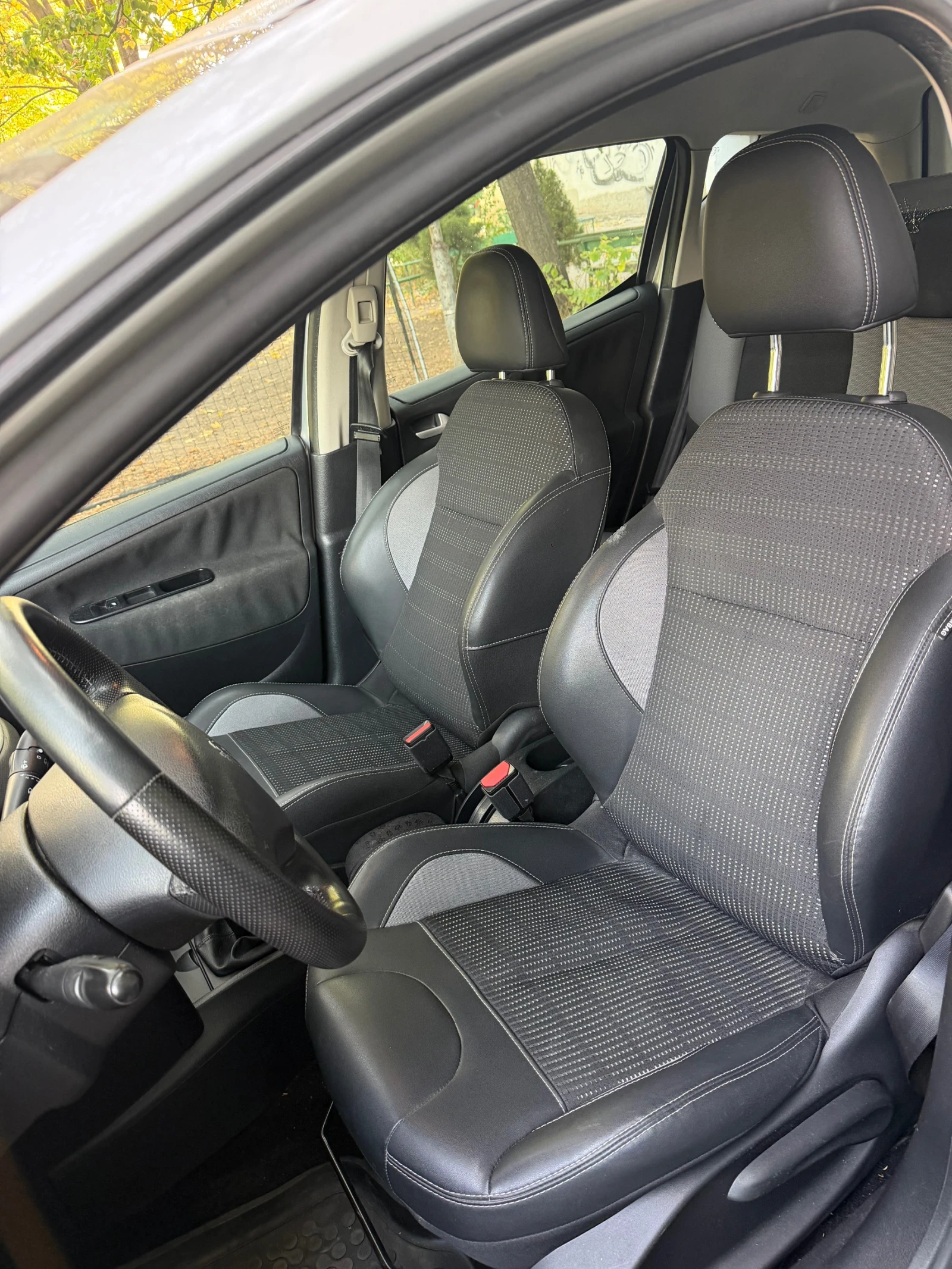 Peugeot 207, снимка 12 - Автомобили и джипове - 56541889