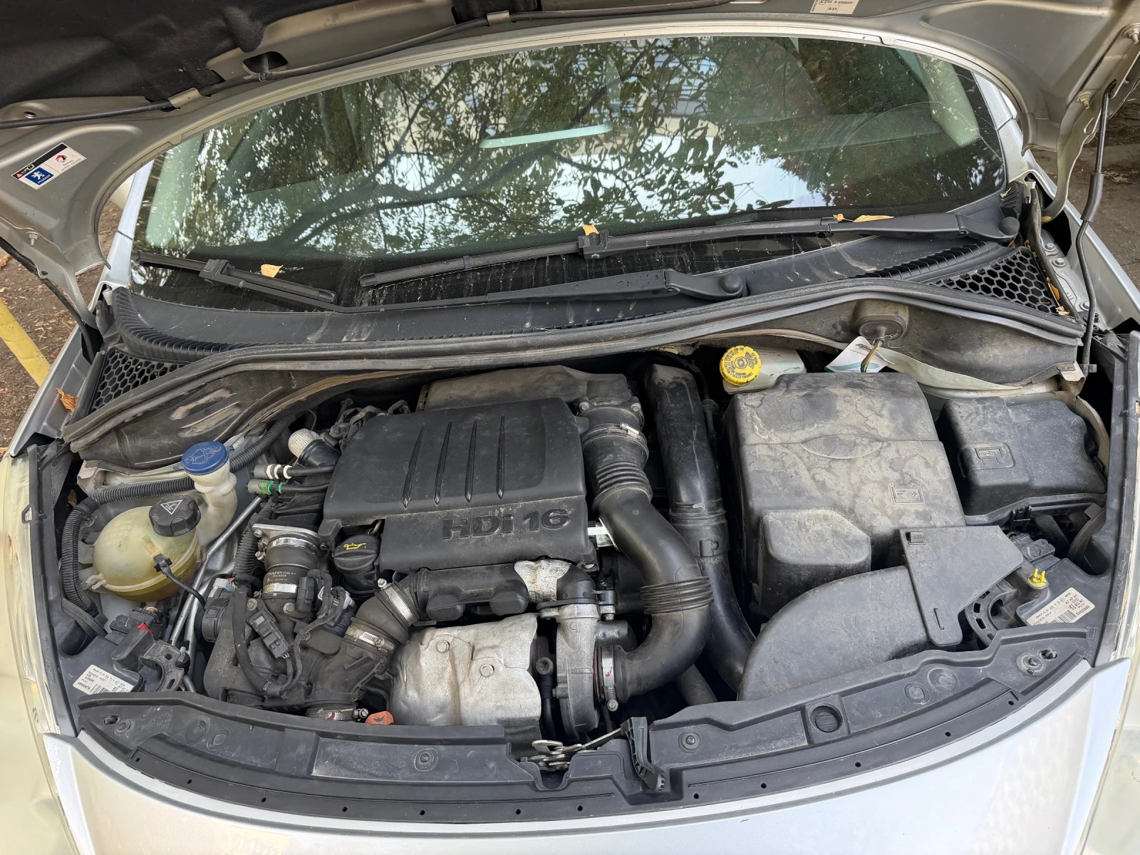 Peugeot 207, снимка 10 - Автомобили и джипове - 56541889