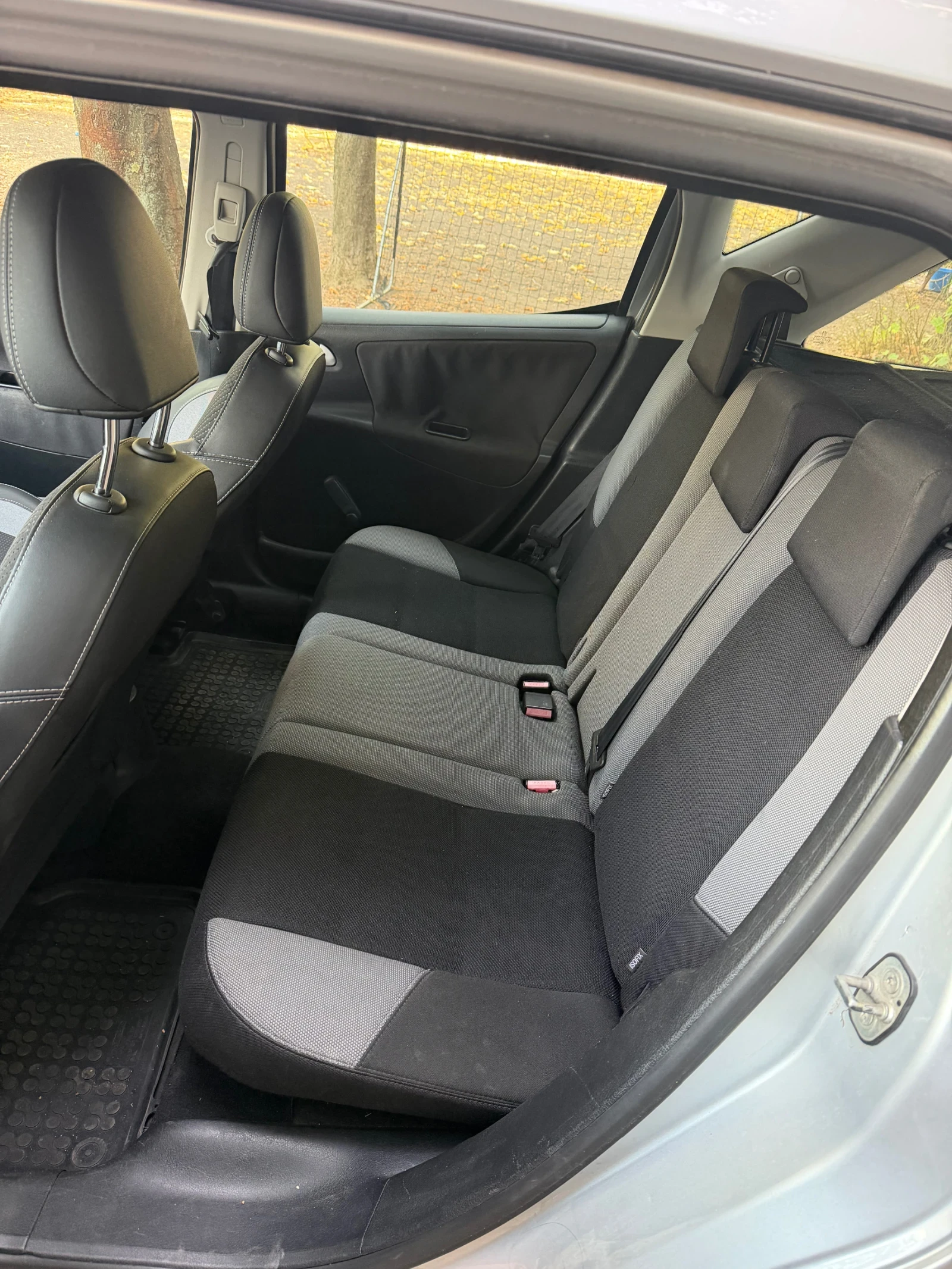 Peugeot 207, снимка 11 - Автомобили и джипове - 56541889