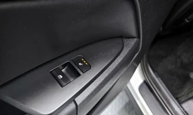 Kia Sportage 1.6 TURBO SIGNATURE * ТОП ИЗПЪЛНЕНИЕ* , снимка 15