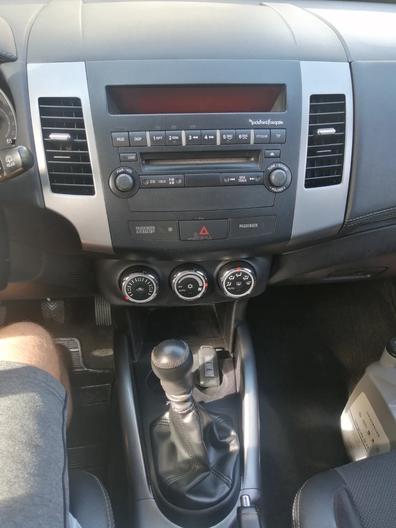 Mitsubishi Outlander 2.0TDI 4x4 140p.s., снимка 10 - Автомобили и джипове - 41986055