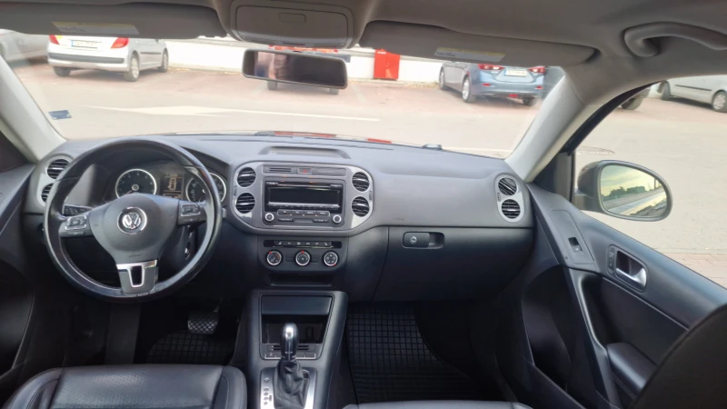 VW Tiguan, снимка 6 - Автомобили и джипове - 47310309