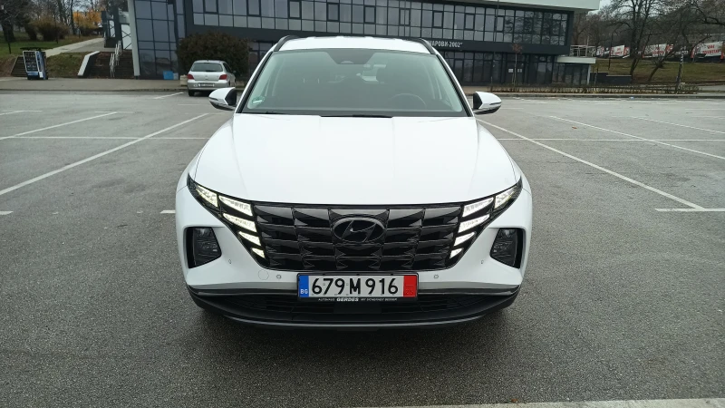 Hyundai Tucson Plug-in 265hp 4WD обслужен гаранция, снимка 2 - Автомобили и джипове - 48590966