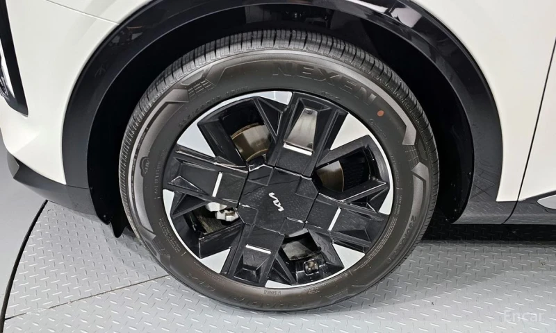 Kia Sportage 1.6 TURBO SIGNATURE * ТОП ИЗПЪЛНЕНИЕ* , снимка 3 - Автомобили и джипове - 51313348