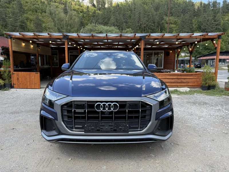 Audi Q8 55TFSI/S-line/360/Head-Up/ВАКУМ/Завиващ заден мост, снимка 2 - Автомобили и джипове - 52644585