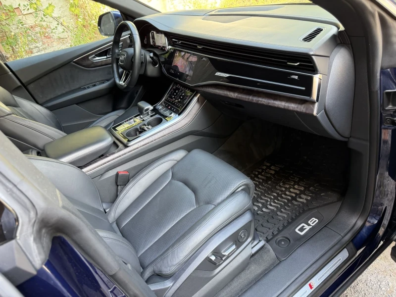 Audi Q8 55TFSI/S-line/360/Head-Up/ВАКУМ/Завиващ заден мост, снимка 10 - Автомобили и джипове - 52644585