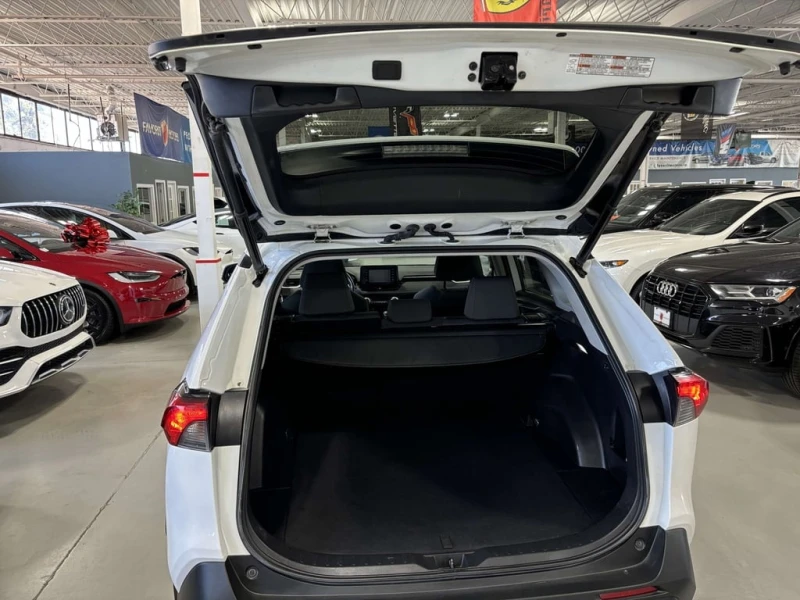 Toyota Rav4 XLE AWD| ALLOYS| SUNROOF| BACKUPCAM| HEATEDSEATS| , снимка 6 - Автомобили и джипове - 53098945