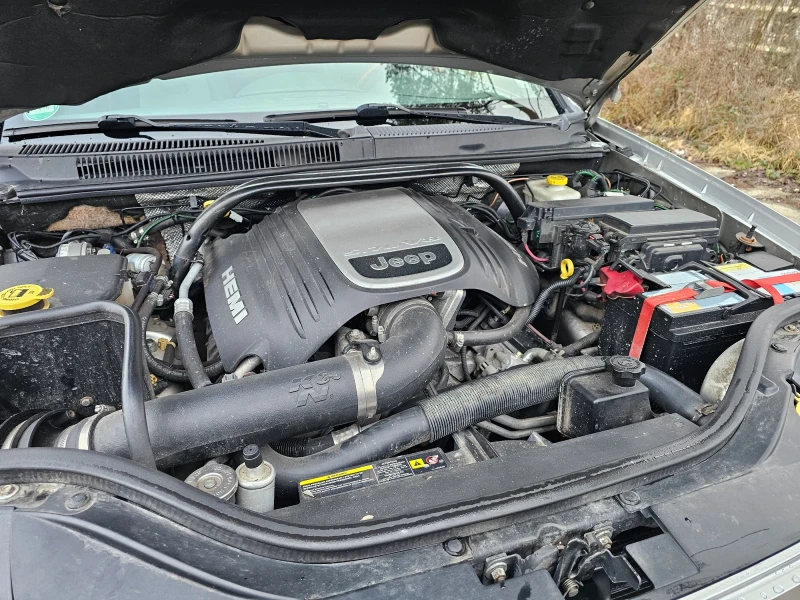 Jeep Grand cherokee Overland 5.7 hemi , снимка 10 - Автомобили и джипове - 53295610