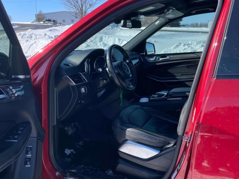 Mercedes-Benz GLS 550  CARFAX, снимка 5 - Автомобили и джипове - 53366925