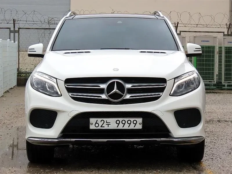 Mercedes-Benz GLE 350d - САМО 30% АВАНС
