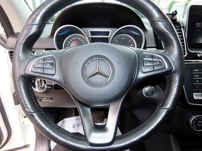 Mercedes-Benz GLE 350d - САМО 30% АВАНС, снимка 8 - Автомобили и джипове - 56112304