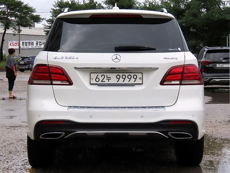 Mercedes-Benz GLE 350d - САМО 30% АВАНС, снимка 4 - Автомобили и джипове - 56112304