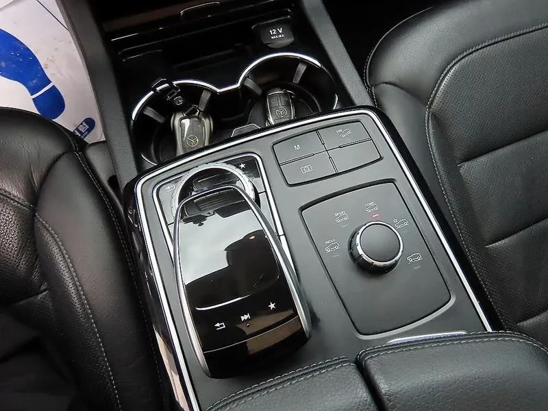 Mercedes-Benz GLE 350d - САМО 30% АВАНС, снимка 11 - Автомобили и джипове - 56112304