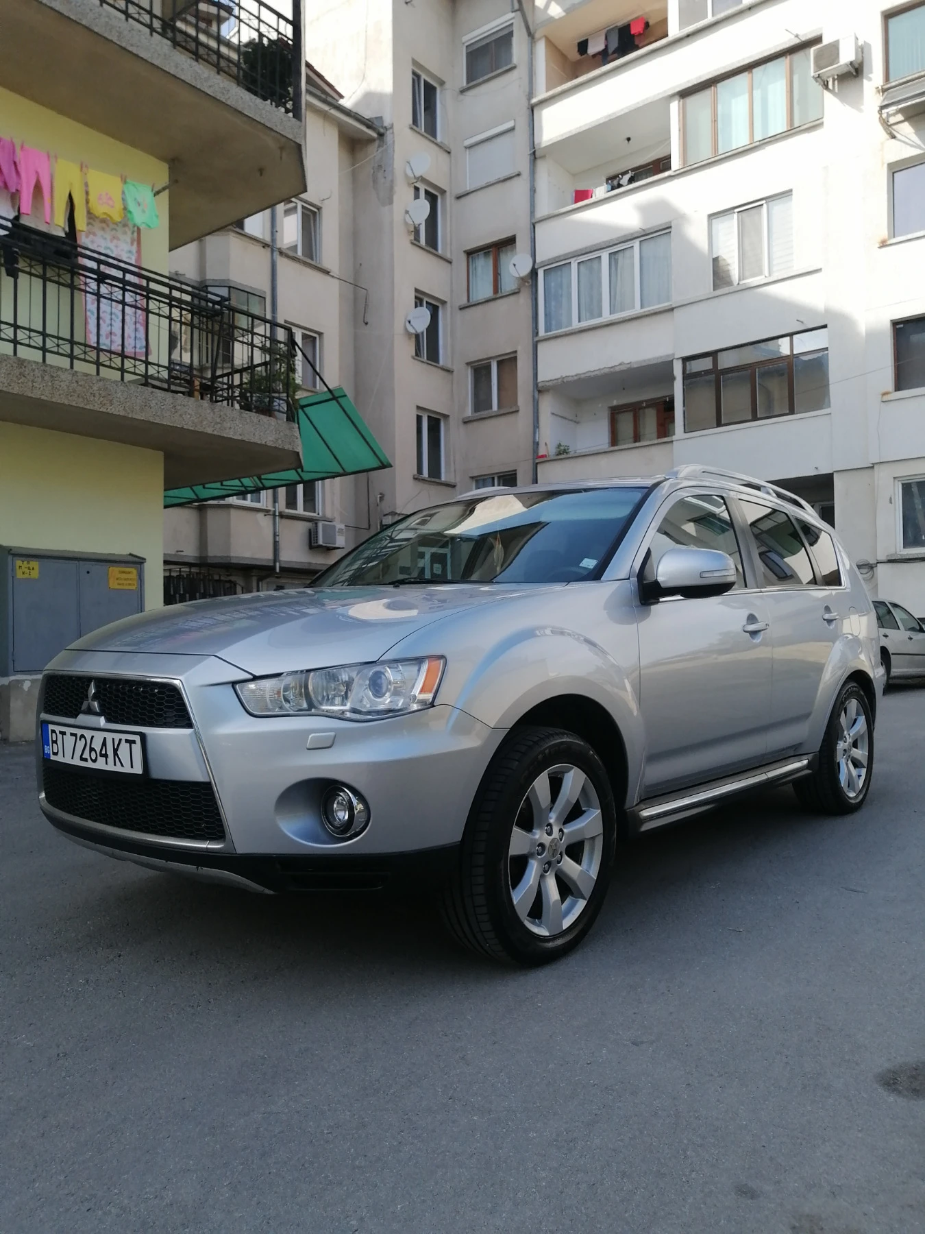 Mitsubishi Outlander 2.0TDI 4x4 140p.s. - изображение 2