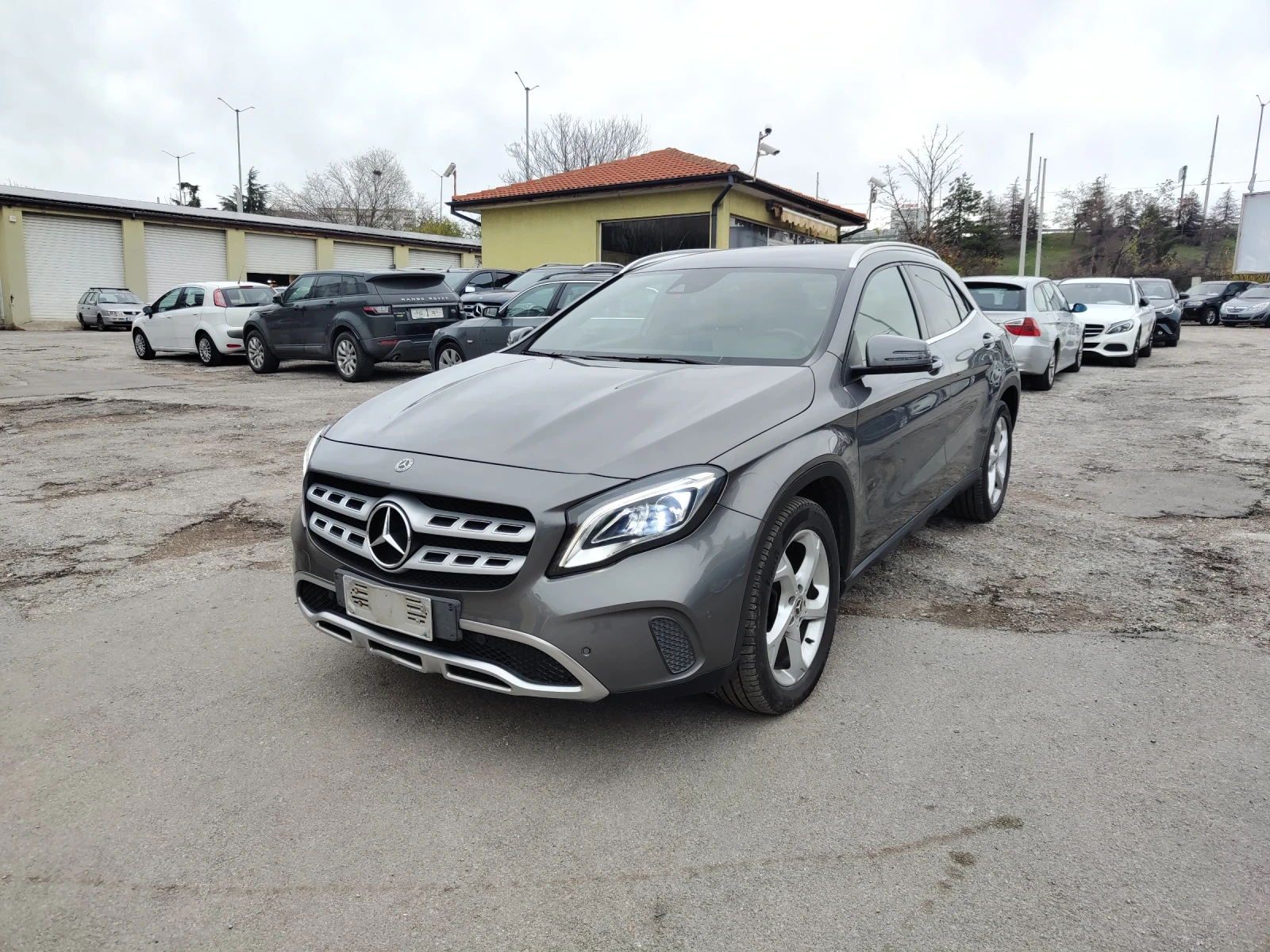 Mercedes-Benz GLA 200 4Matic Facelift  - [1] 