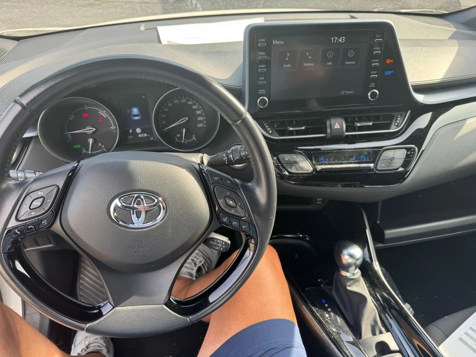 Toyota C-HR 2.0 HYBRID 184кс  - изображение 4