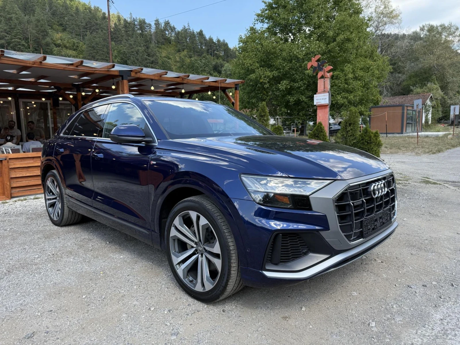 Audi Q8 55 TFSI S-line/360/Head-Up/PANO/Завиващ заден мост - изображение 3