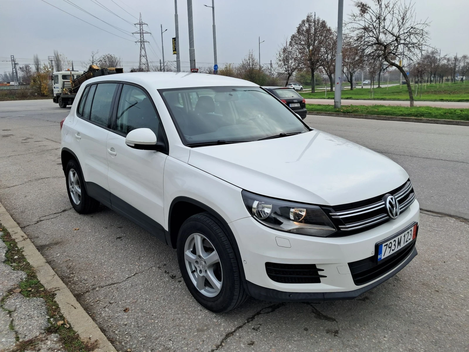 VW Tiguan 1.4tsi 4?4 - изображение 3