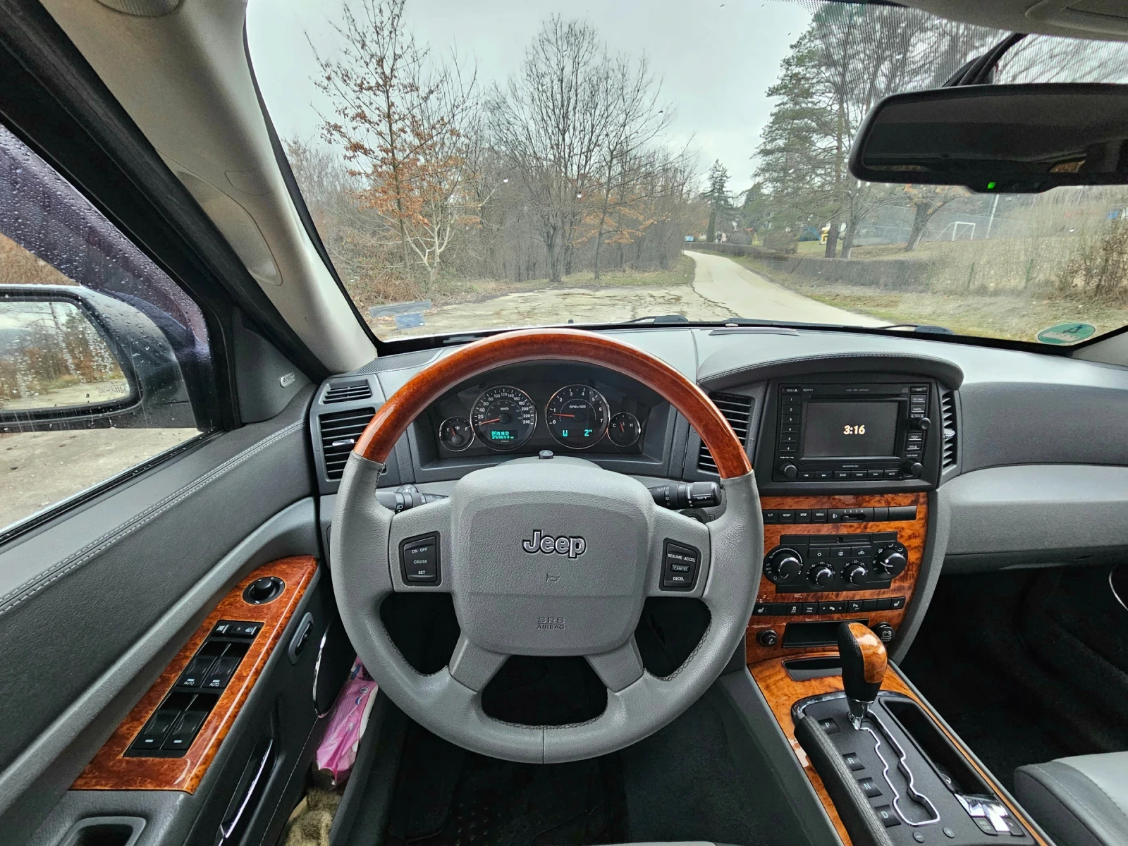 Jeep Grand cherokee Overland 5.7 hemi  - изображение 7