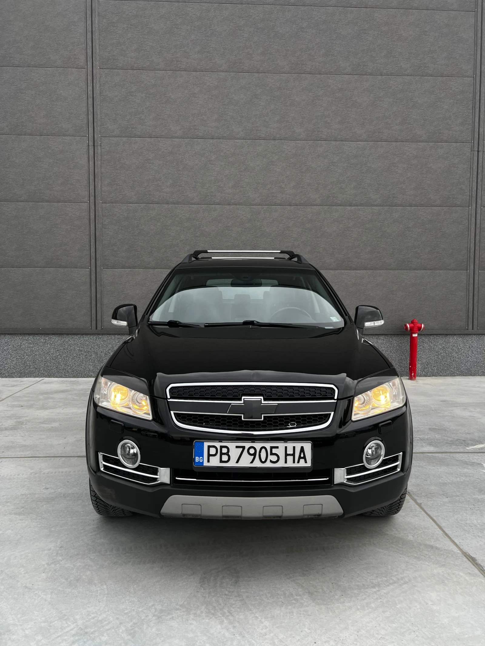 Chevrolet Captiva 3.2 V6 4х4 ГАЗ 6+ 1, снимка 2 - Автомобили и джипове - 54208743