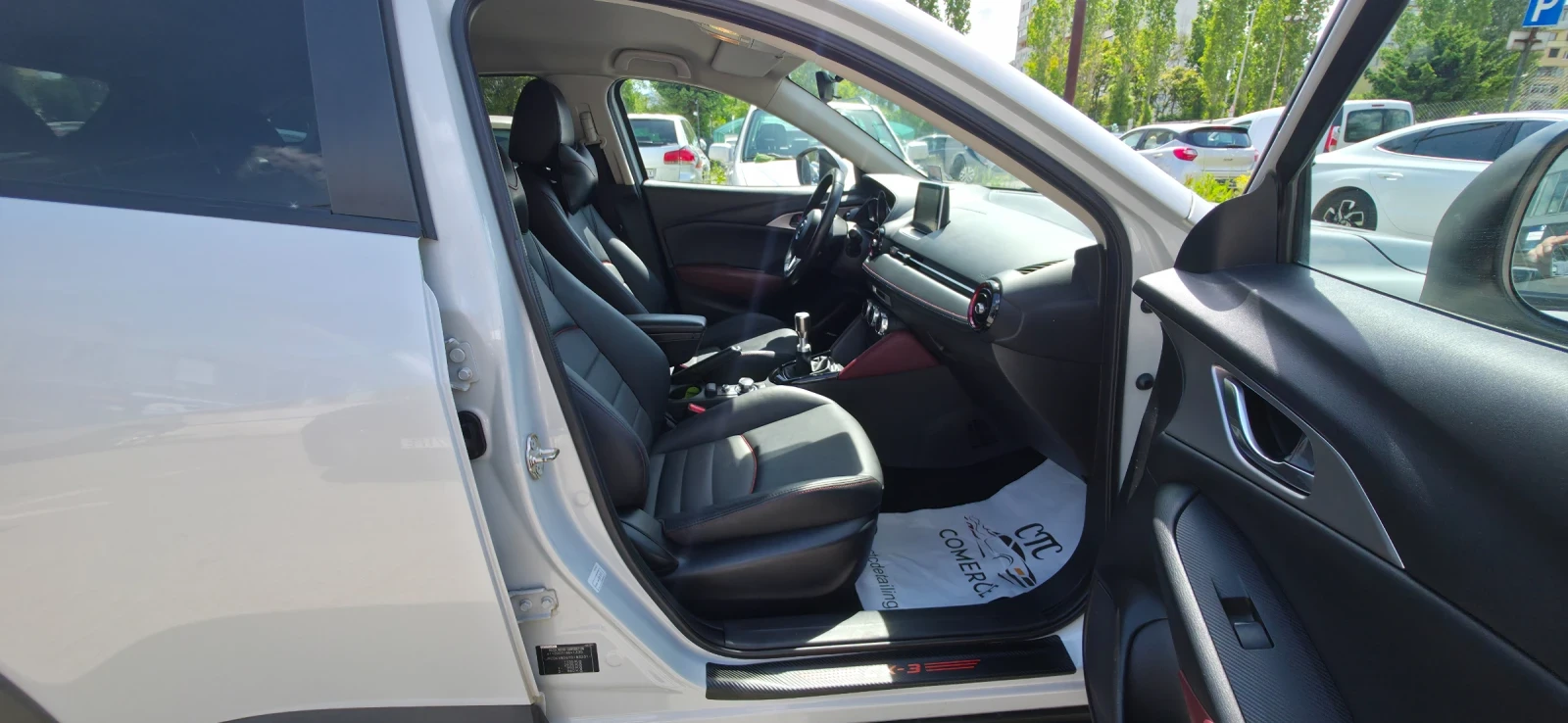 Mazda CX-3 1.5D SKAYACTIV 105k.c UNIKAT ITALIA EURO 6B , снимка 13 - Автомобили и джипове - 54672741