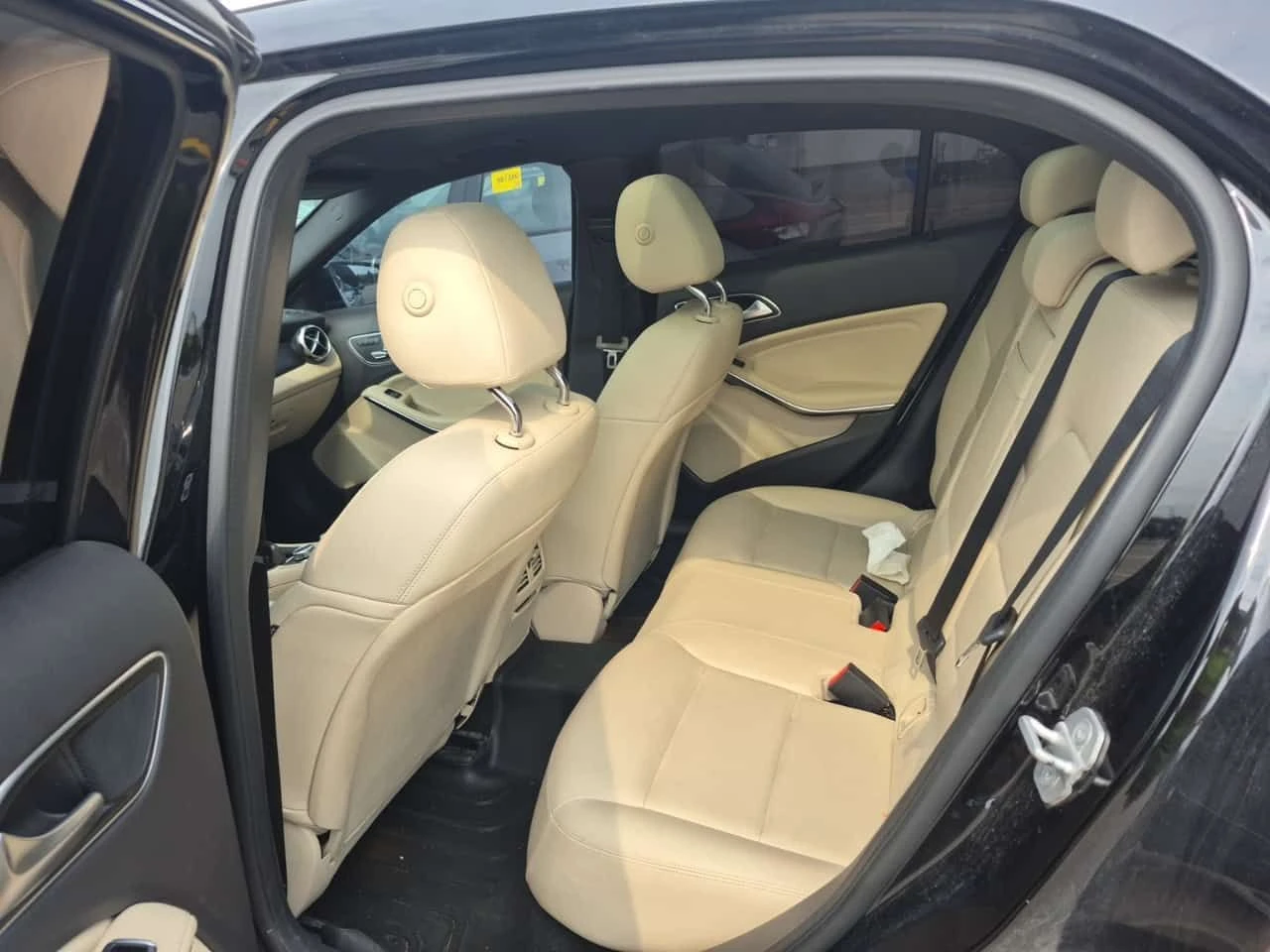 Mercedes-Benz GLA 250 * CARFAX * Без инциденти * , снимка 9 - Автомобили и джипове - 55650324